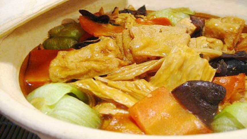 素什锦蔬菜炒腐竹 Toufu séché aux légumes chop suey