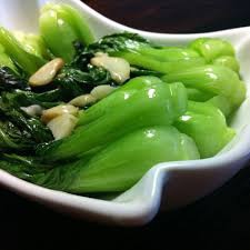 蒜蓉上海青 Chou Shanghai sauté à l'ail