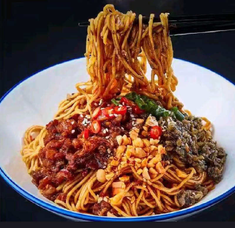 宜宾燃面Nouilles de blé au porc haché épicées 