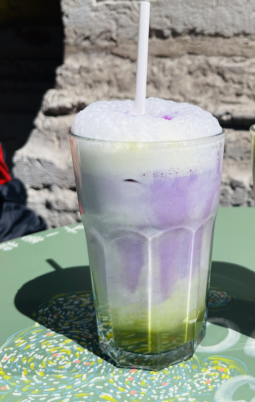 Ube Matcha Vanille Ice latte 