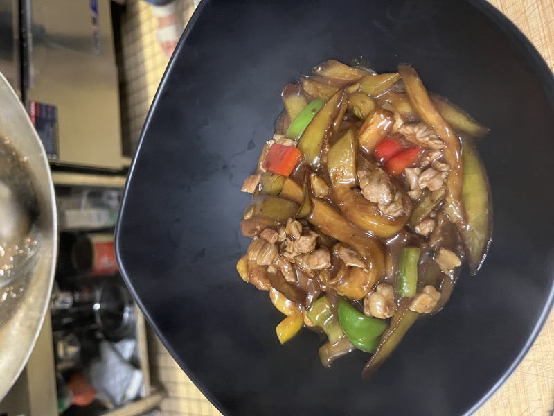 鱼香茄子/Aubergines à la sauce “Yu Xiang”