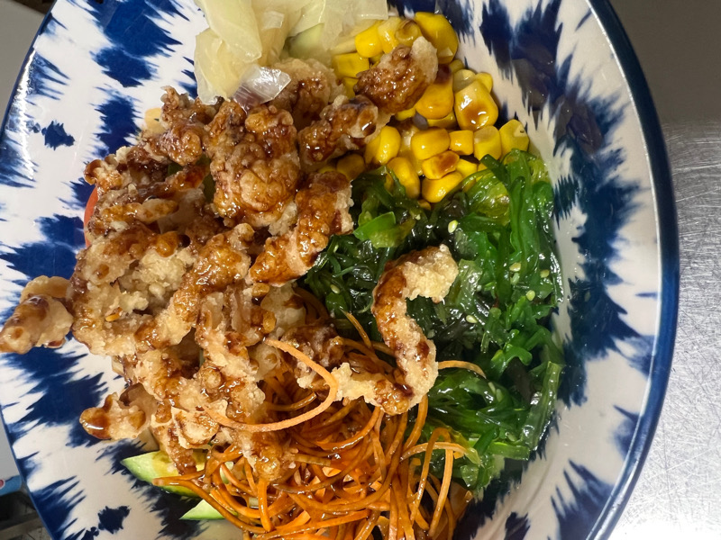 904 Bœuf croustillant Poke