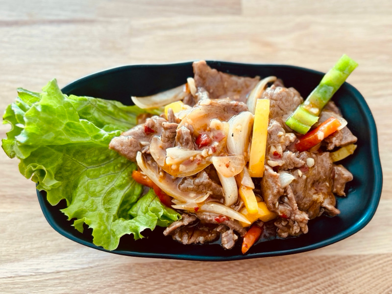 Boeuf sauté sauce piquante