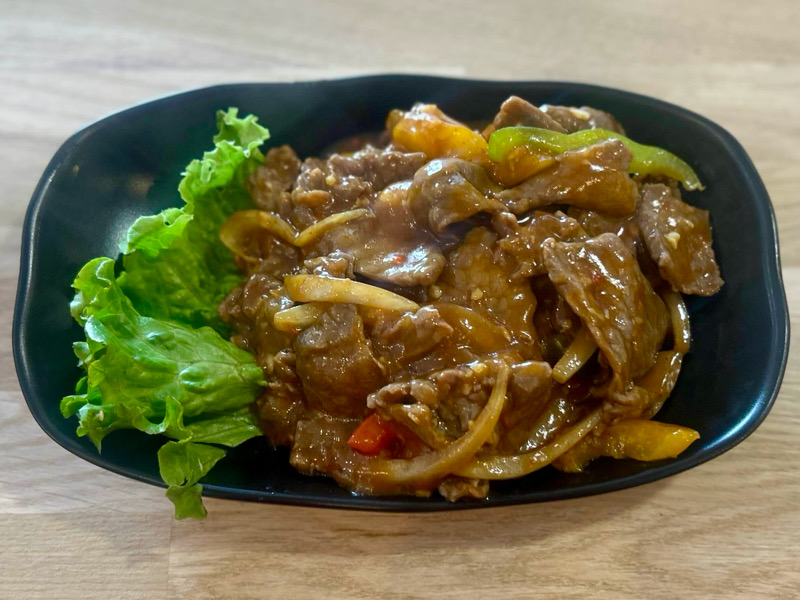 Boeuf sauté sauce saté