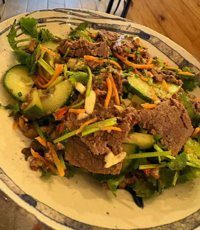 Salade bœuf au cinq épices 凉拌卤牛肉