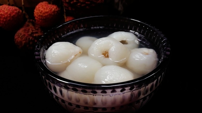 D4 Lychees au sirop 糖水荔枝