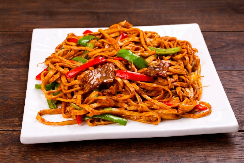 N2 Nouilles sauté au bœuf 牛肉炒面