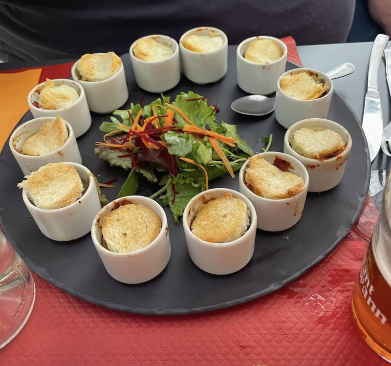Cassolettes des escargots recette de Roger Jaloux (12 escargots)
