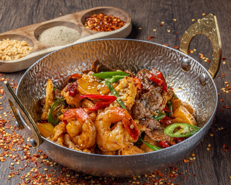 116.Wok de poulet bœuf et crevettes 干锅鸡牛虾