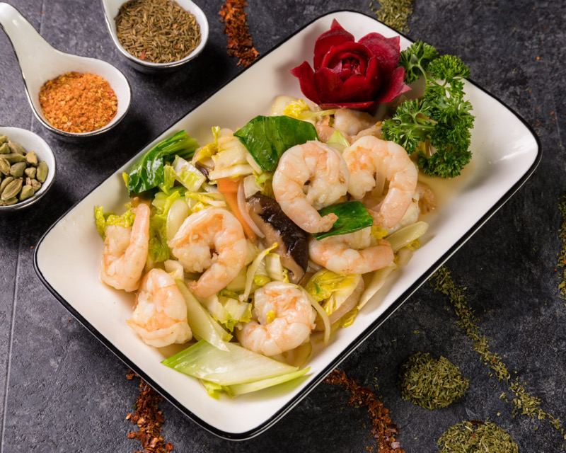 57. Crevettes sautées aux légumes mélangés