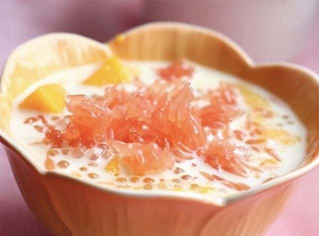 Printemps arrive(mangue, pamplemousse, tapioca au lait de coco)