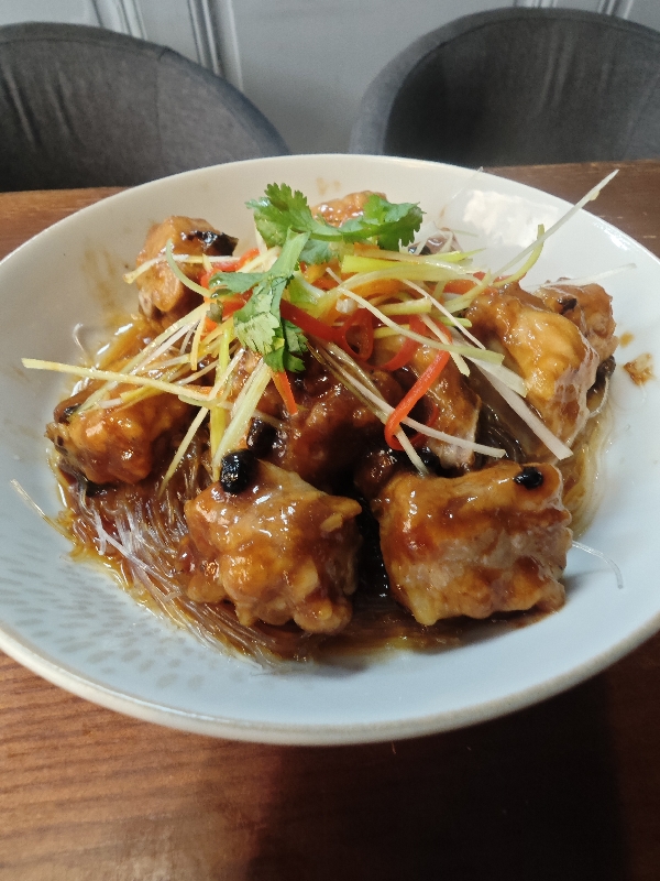 Ribs de porc mariné à la vapeur 豉汁蒸排骨(nouveauté)