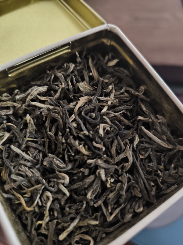 Thé Jasmin Baihao -8contacts 茉莉白毫（verre）