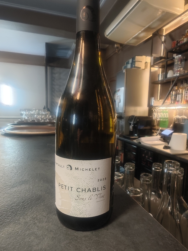 Petit. Chablis 2023.  75cl. APCC