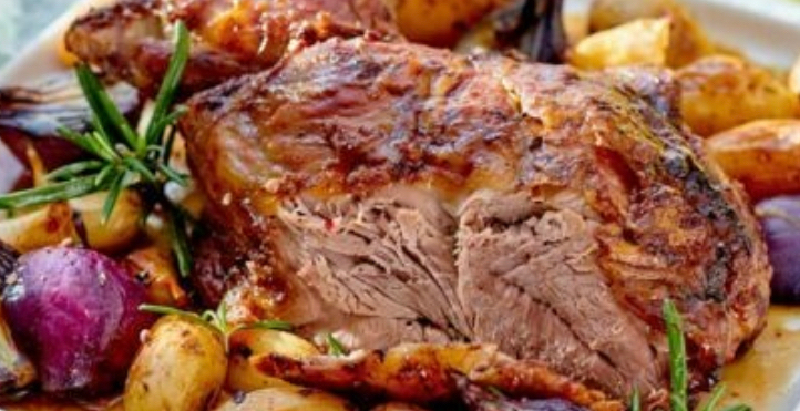 Méchoui grillé garnies 