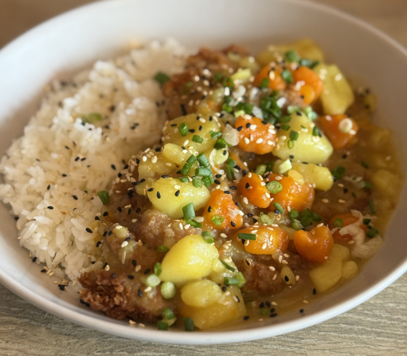 CURRY1. チキンカツカレー