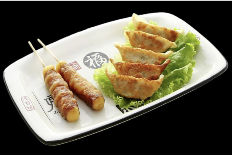 GYOZA ET BROCHETTES