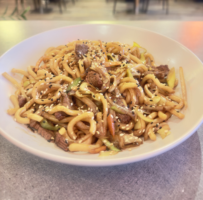 N2. 牛肉焼きそば