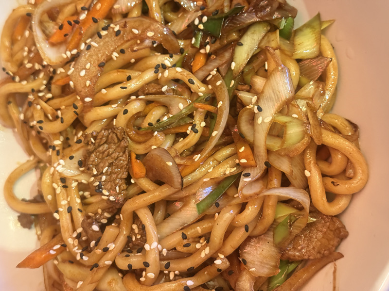 N2. 牛肉焼きそば