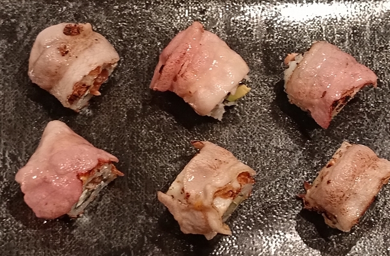 California fromage topping bacon