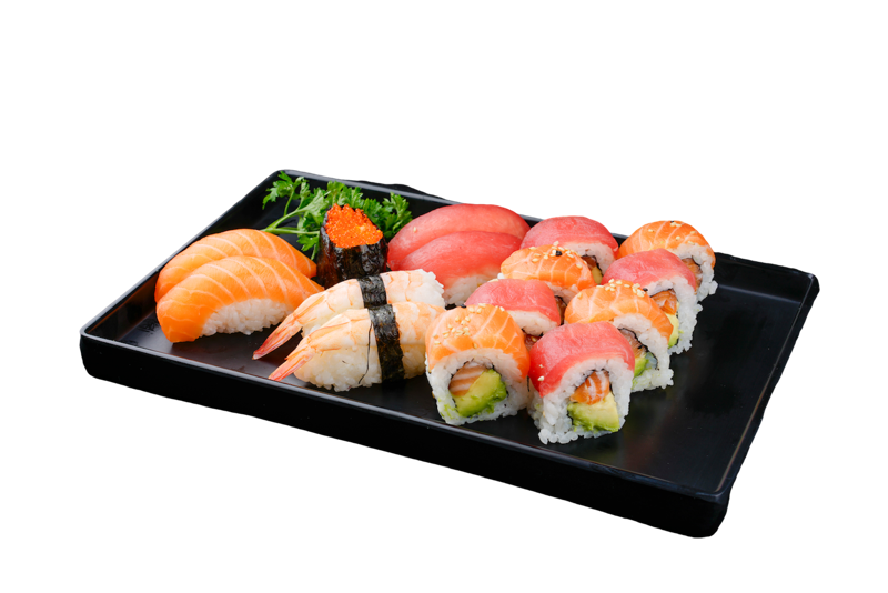PL23. 1 soupe, 1 salade chou，2 Sushi saumon,2 sushi thon,2 sushi crevette,1 sushi tobiko,4 California royal saumon avocat,4 California royal thon avocat