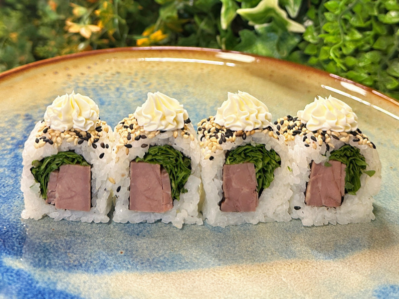 🆕U16.Uramaki Rocket Beef 