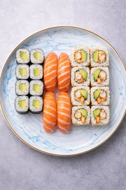 Combo Q: Saumon et Crevette Tempura Mix