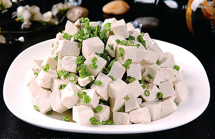 78.Salade de tofu à la ciboulette 小葱拌豆腐