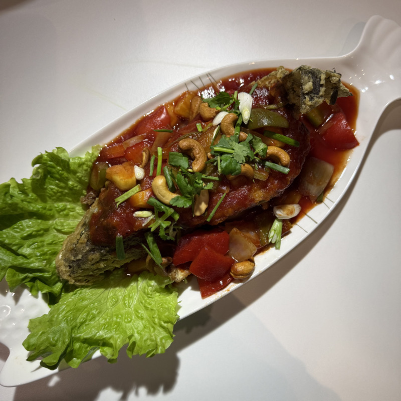 68. Daurade frite aux noix de cajou