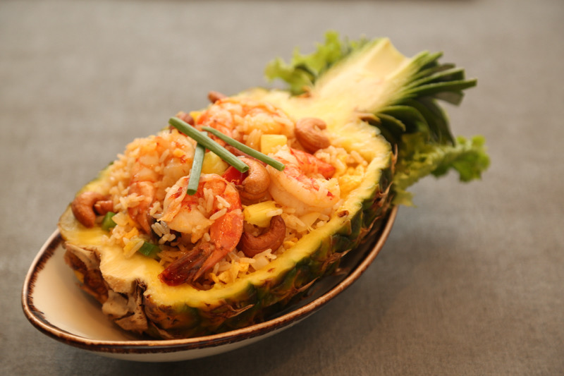 L5. Riz sauté à l'ananas (poulet)