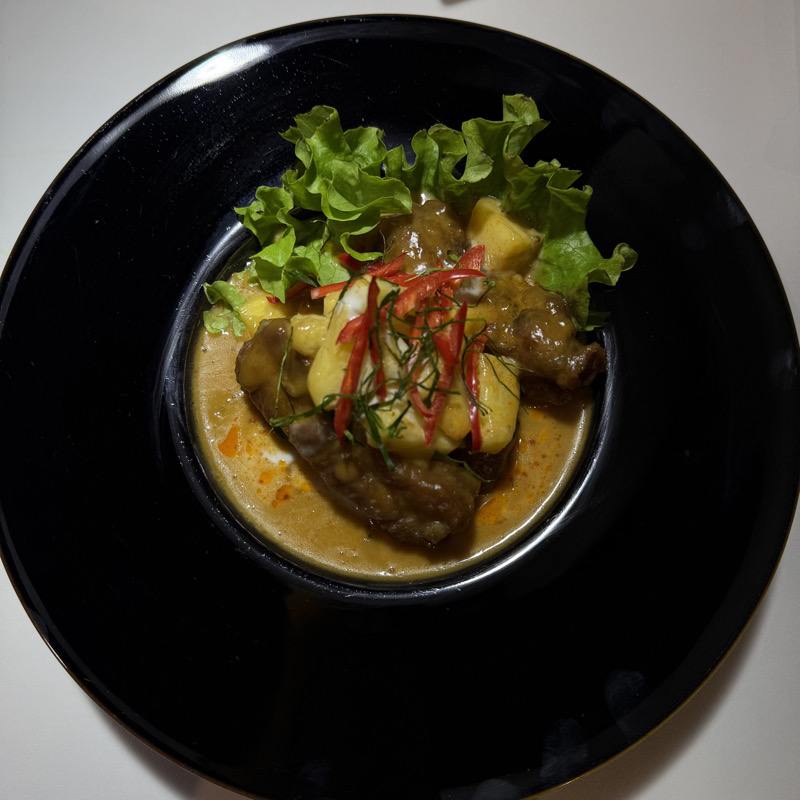 49. Travers de porc frits à la sauce phanaeng🌶️