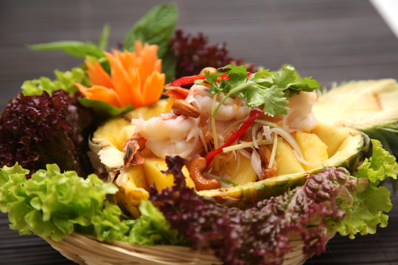 14. Salade de crevettes à l'ananas🌶️