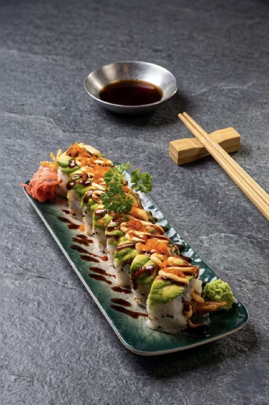 UZU1. Dragon Roll