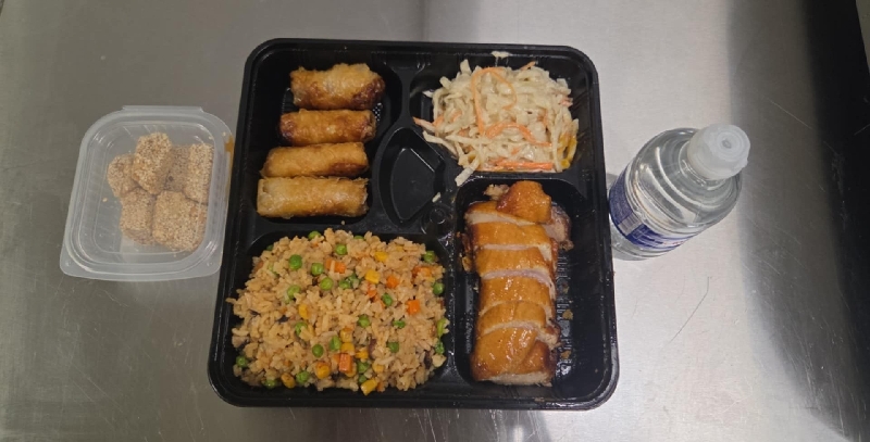 Super combo magret de canard rôti à la sauce Wok